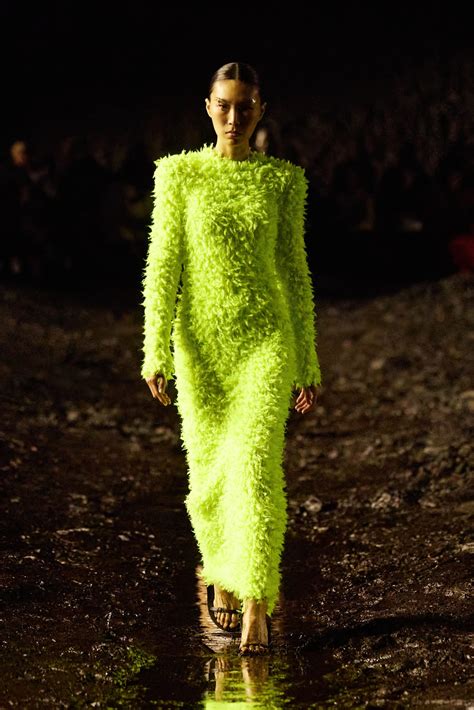 balenciaga dresses 2023.